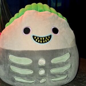Disney the nightmare before Christmas Barrel 10” Squishmallow NEW